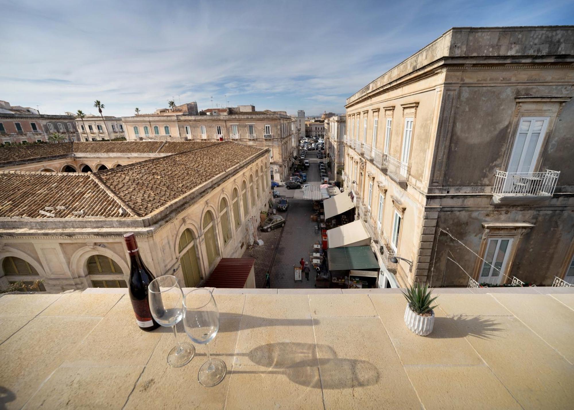 Arco Del Mercato Apartment Syracuse Exterior photo